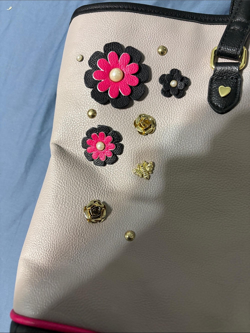 Betsey Johnson Cream Tote with Black Base and Pink Floral Accents nwot - Picture 4 of 16